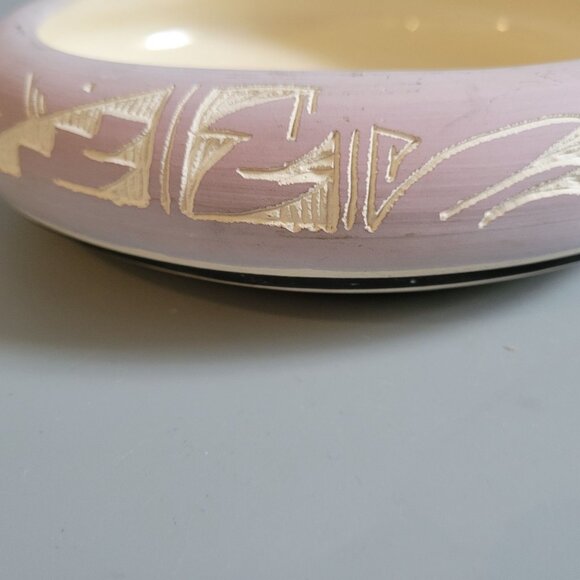 Handcrafted Navajo Pottery Bowl With Traditional Geometric Carvings - 7.5" Diame - Picture 5 of 7